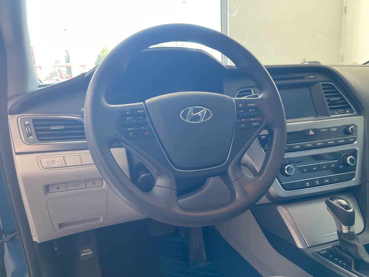 Thumbnail: 2017 Hyundai Sonata - 14