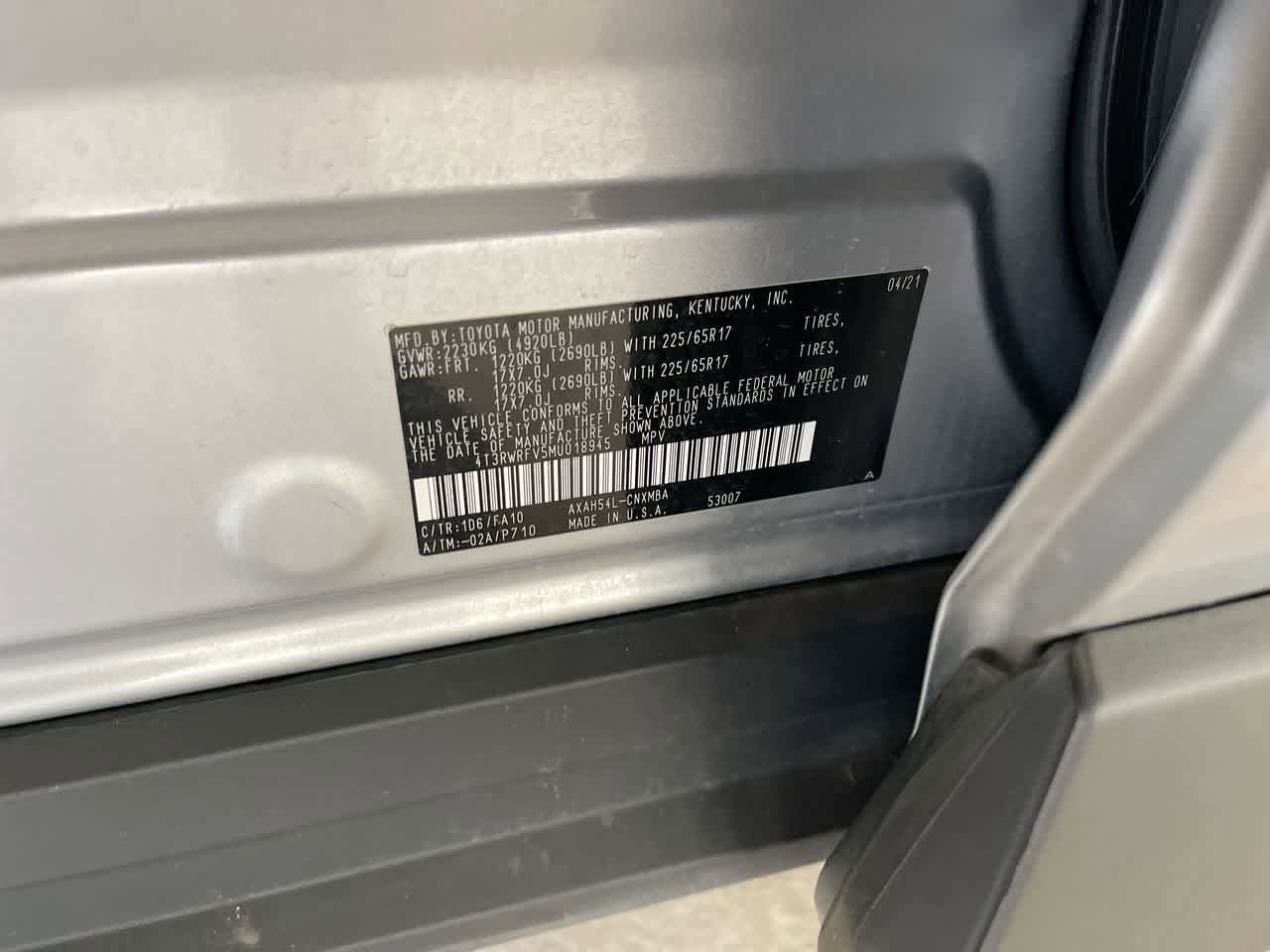 Thumbnail: 2021 Toyota RAV4 - 28