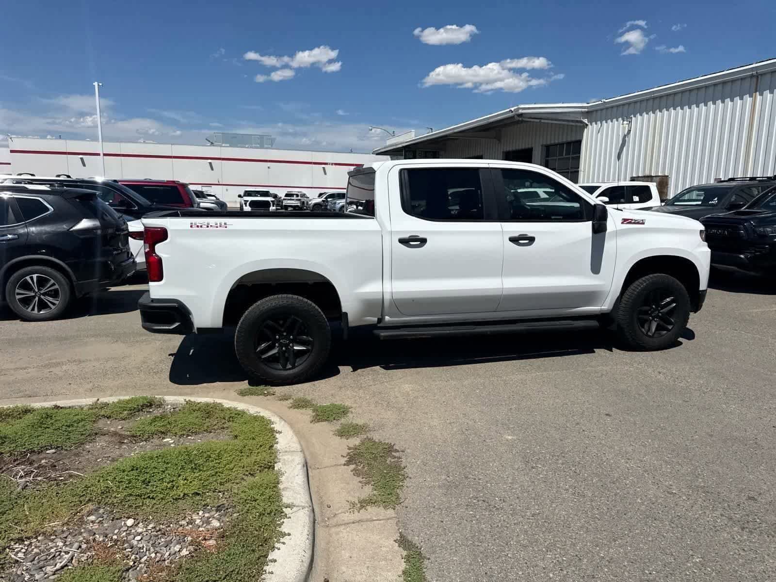 Thumbnail: 2021 Chevrolet Silverado 1500 - 9