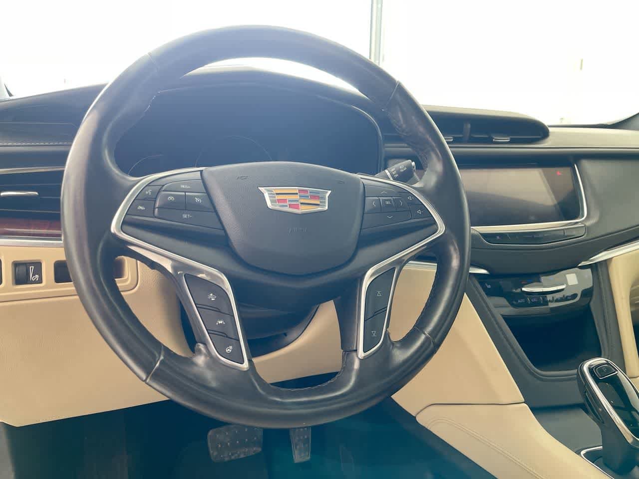 Thumbnail: 2018 Cadillac XT5 - 13