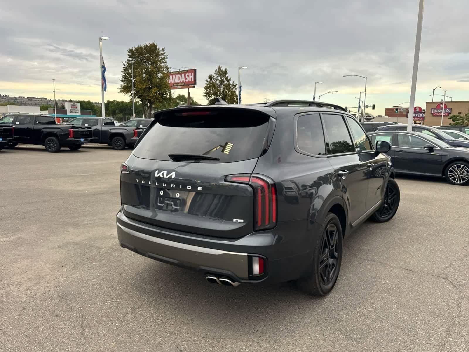 Thumbnail: 2023 Kia Telluride - 22