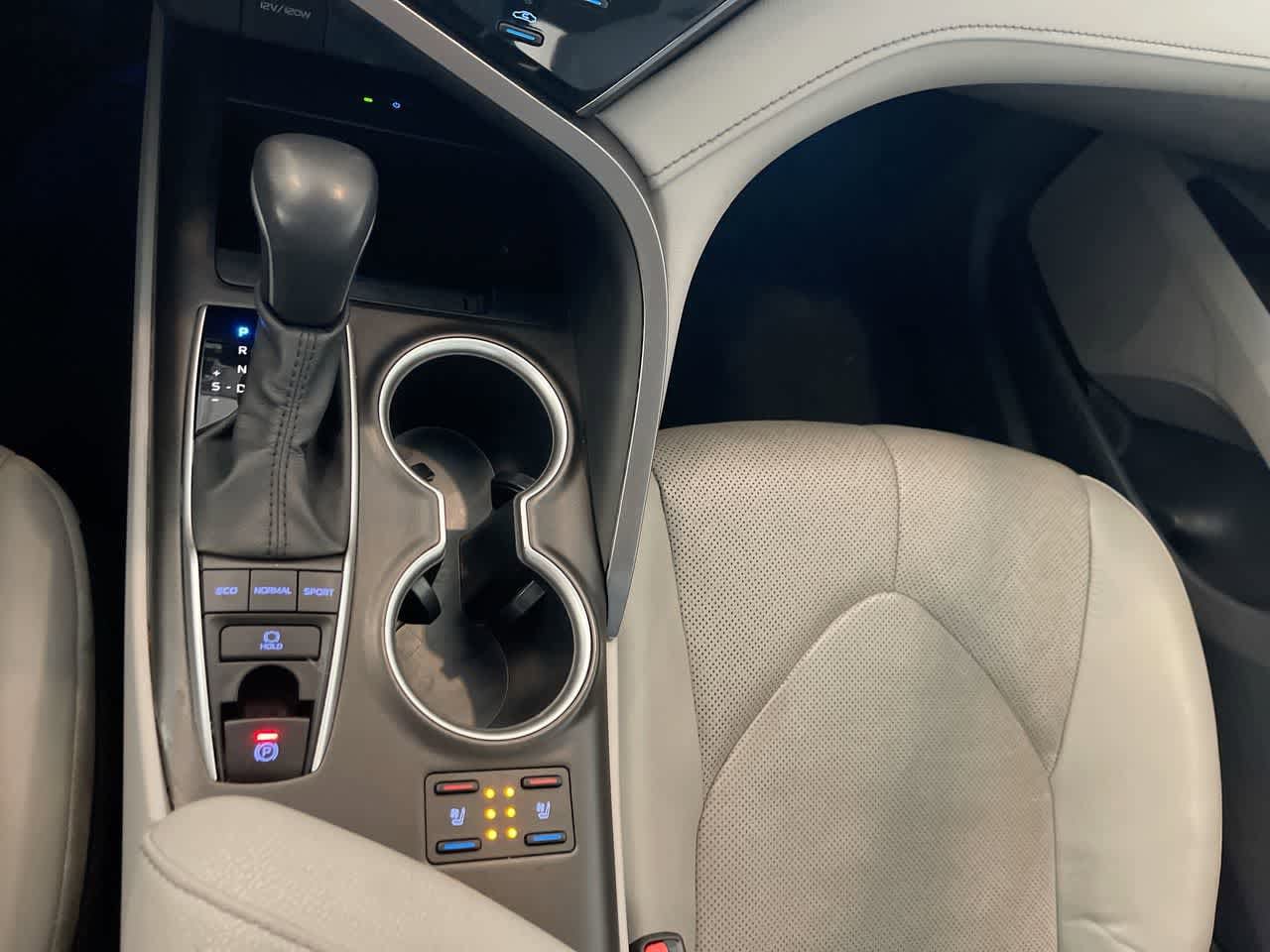 Thumbnail: 2023 Toyota Camry - 20