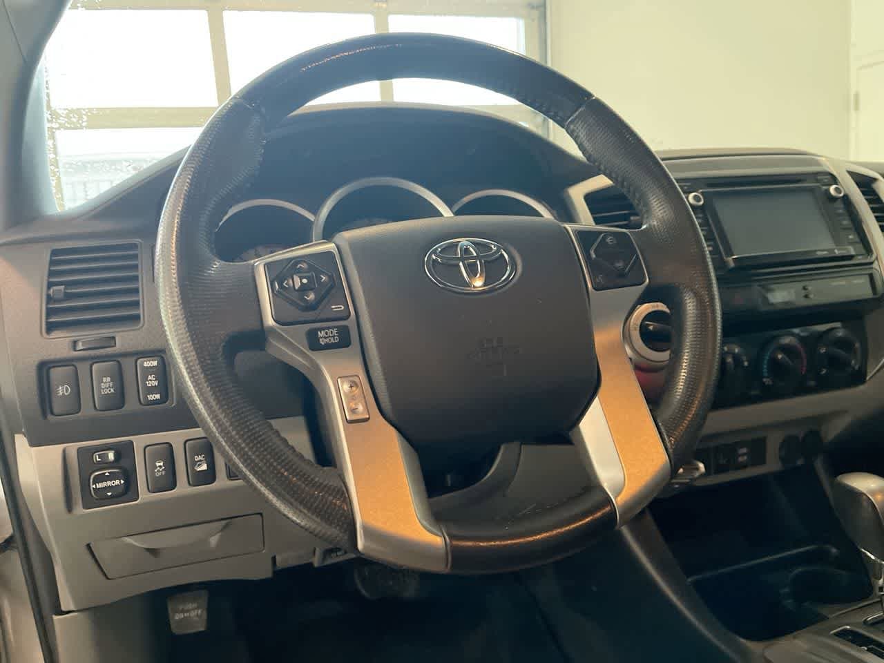 Thumbnail: 2014 Toyota Tacoma - 14