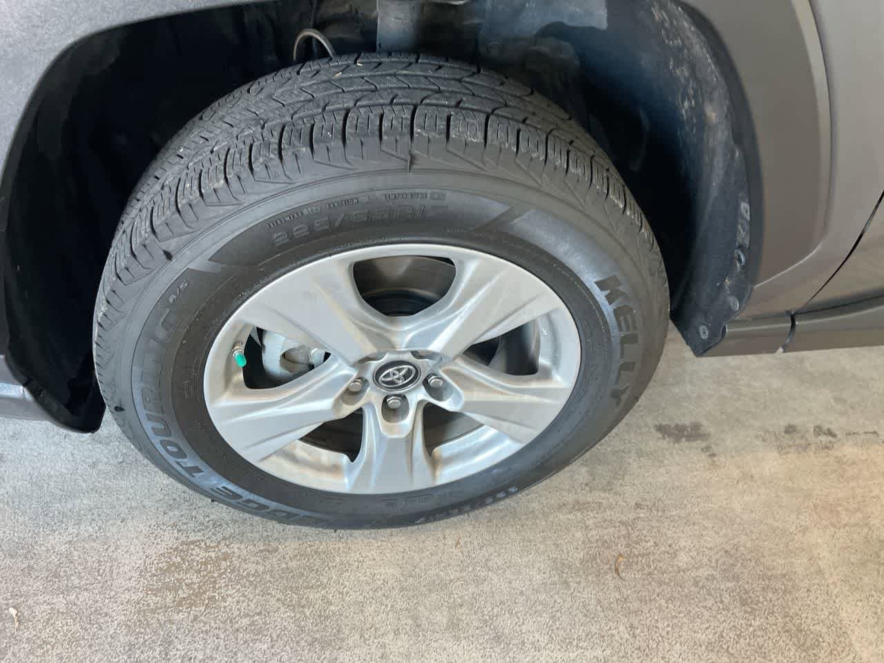 Thumbnail: 2020 Toyota RAV4 - 10