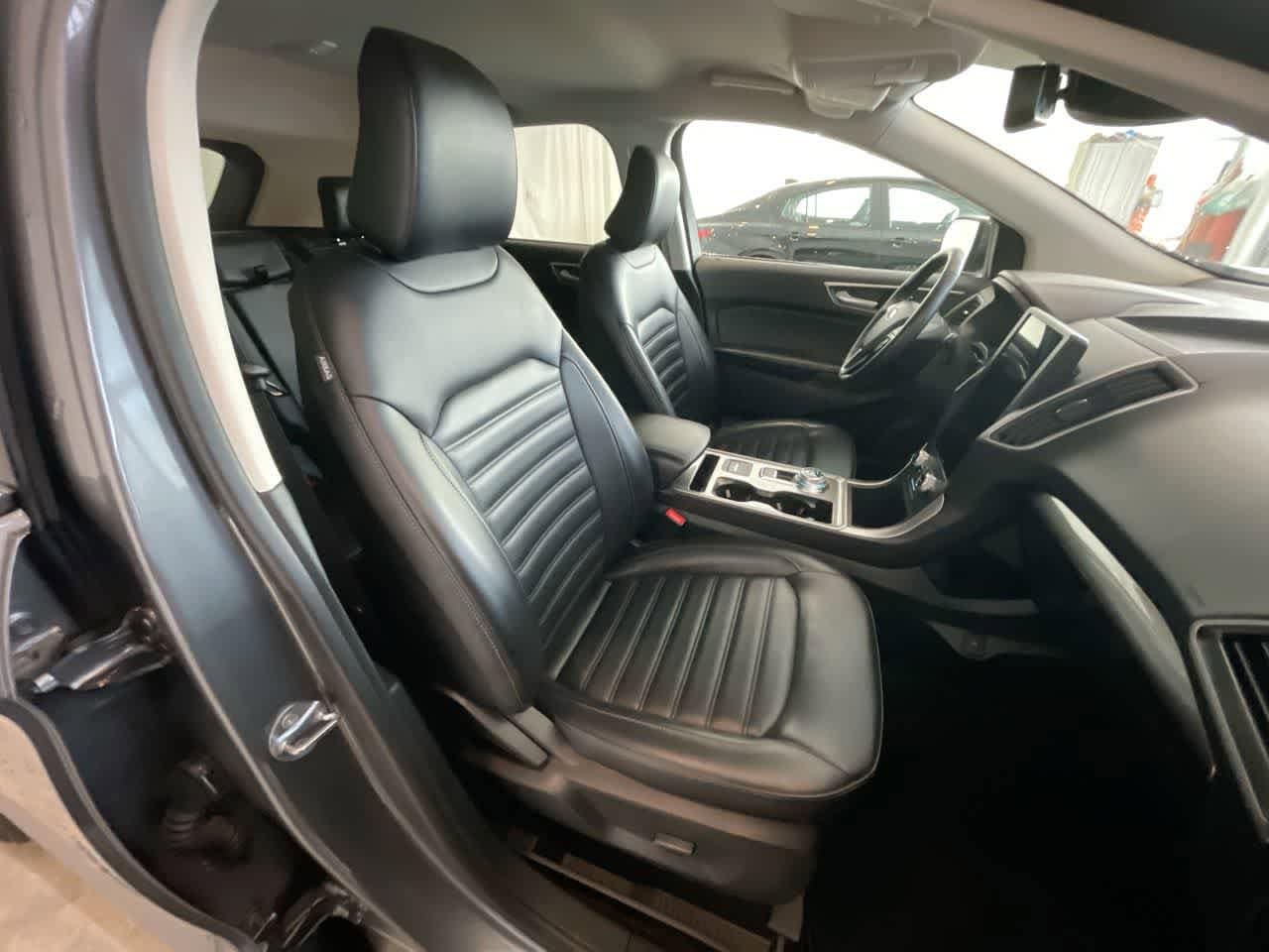 Thumbnail: 2024 Ford Edge - 23