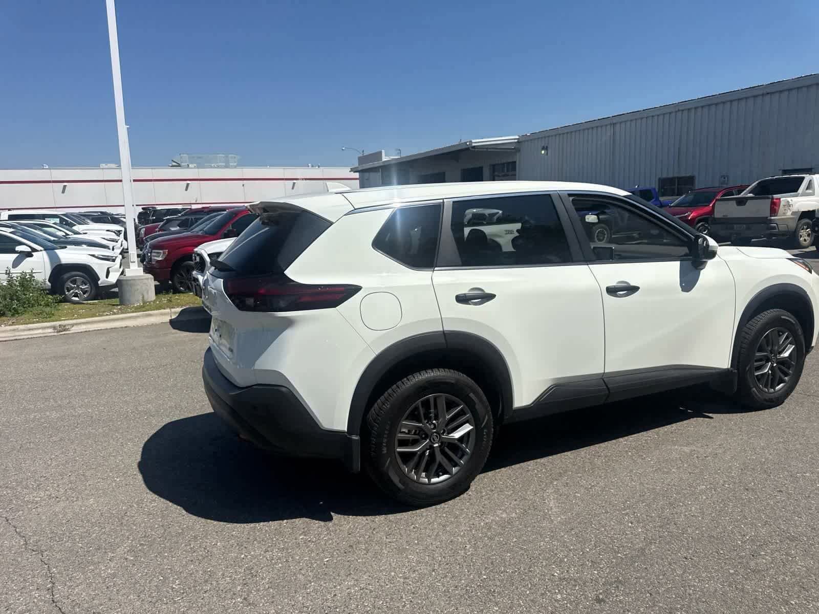 Thumbnail: 2021 Nissan Rogue - 15