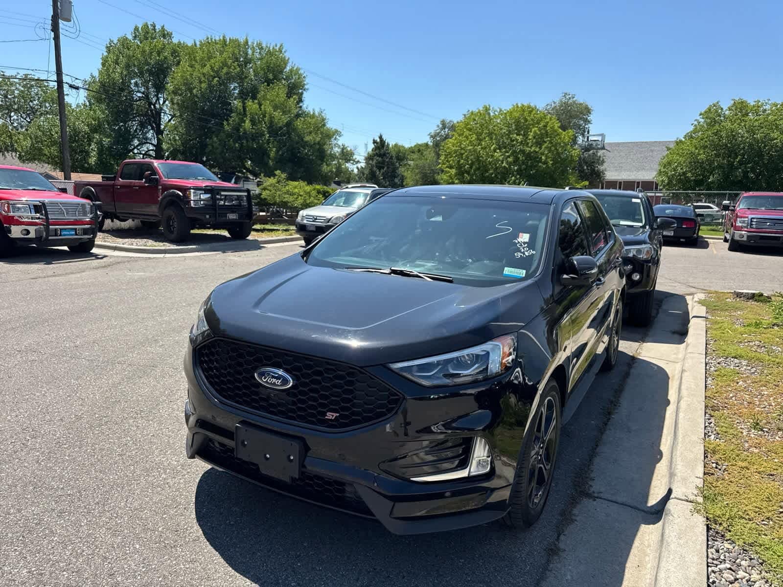 Thumbnail: 2020 Ford Edge - 3