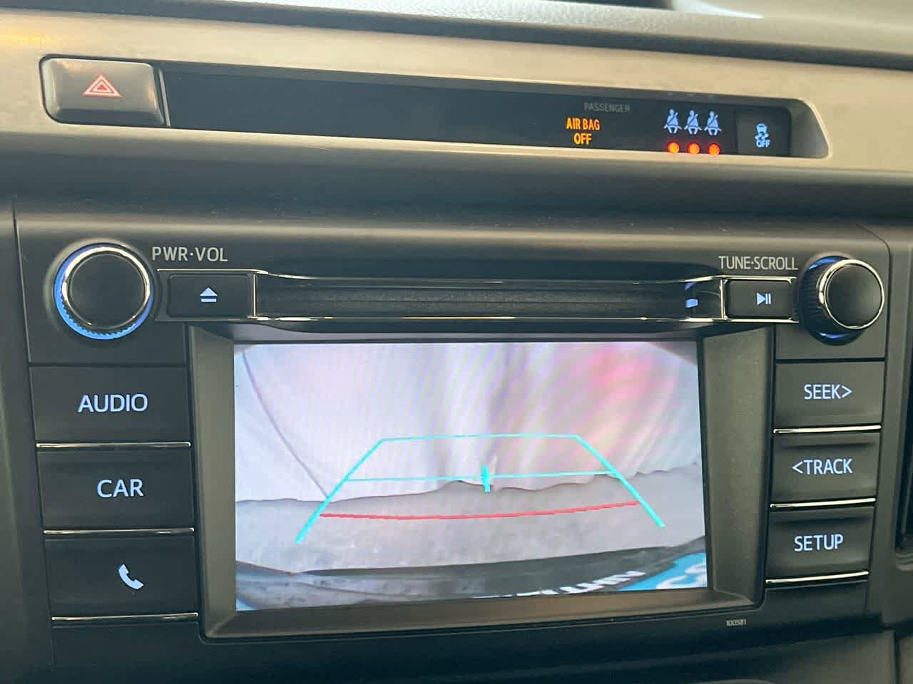 Thumbnail: 2018 Toyota RAV4 - 17