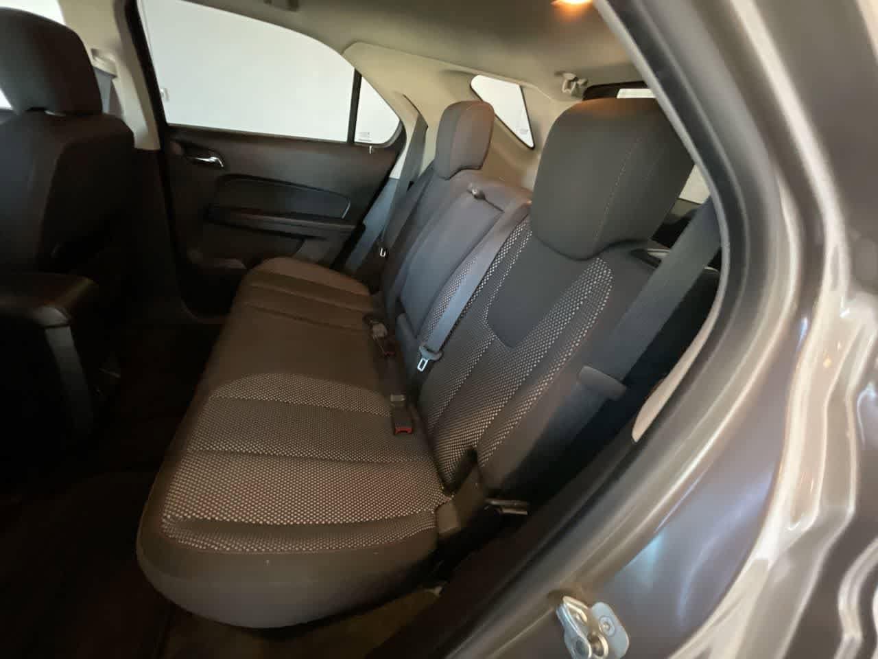 Thumbnail: 2010 Chevrolet Equinox - 21