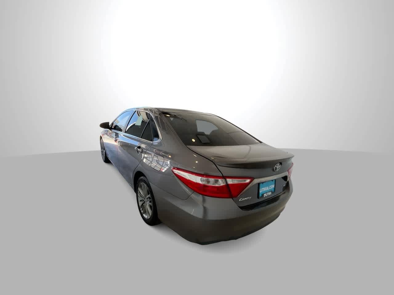 Thumbnail: 2016 Toyota Camry - 6