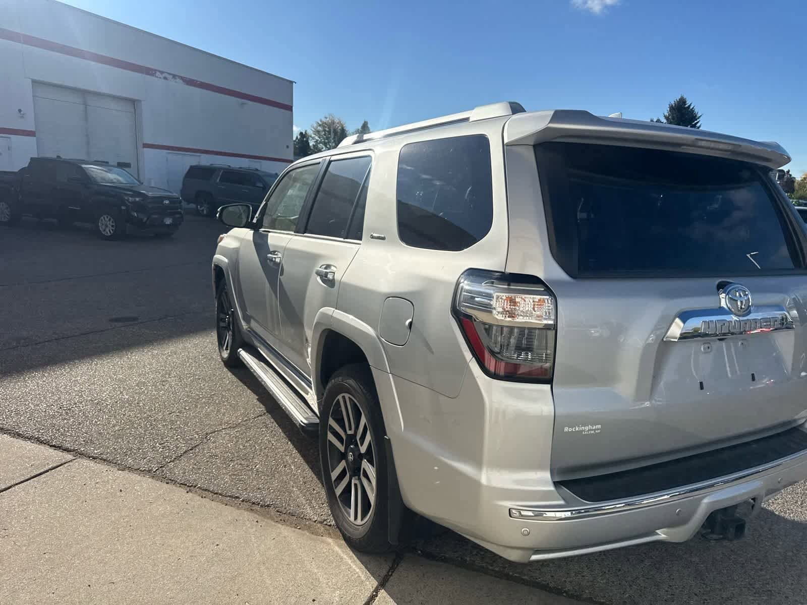 Thumbnail: 2020 Toyota 4Runner - 18