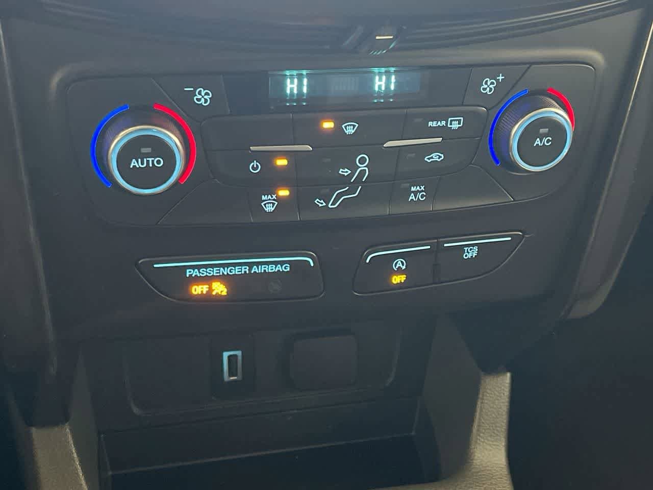 Thumbnail: 2017 Ford Escape - 19