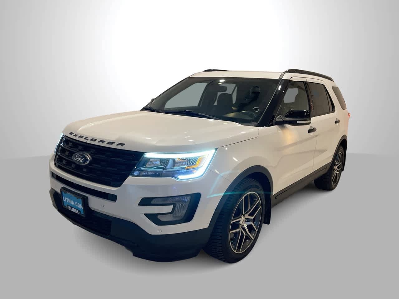 2017 Ford Explorer Sport's photo