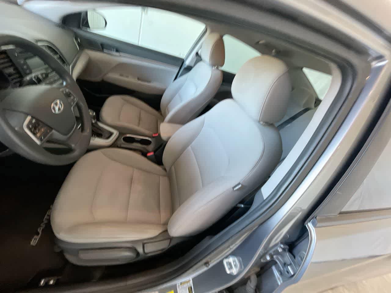 Thumbnail: 2018 Hyundai Elantra - 11