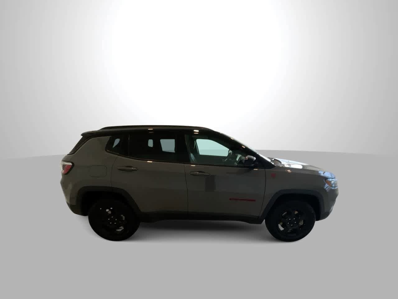 Thumbnail: 2023 Jeep Compass - 9