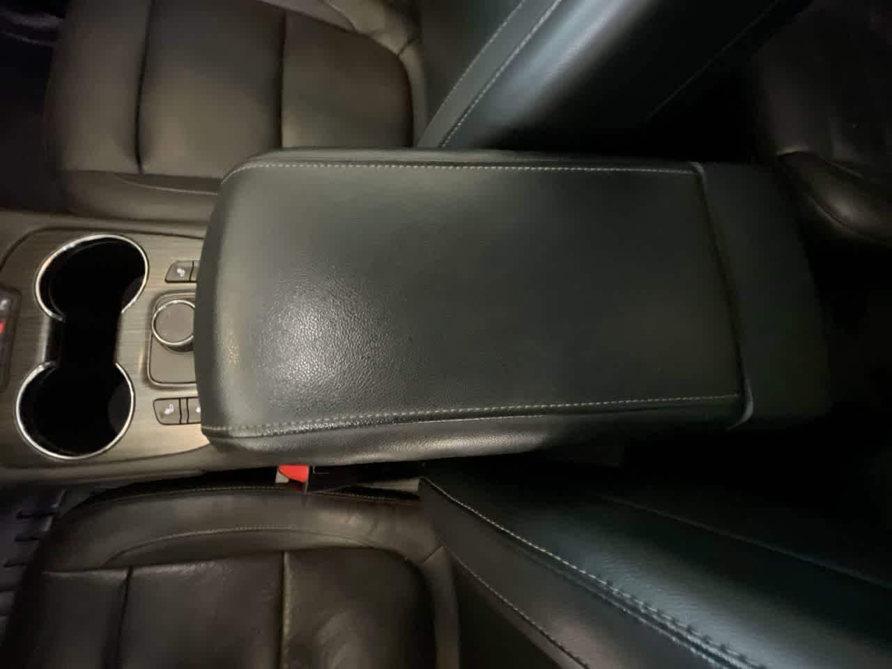 Thumbnail: 2020 GMC Acadia - 21