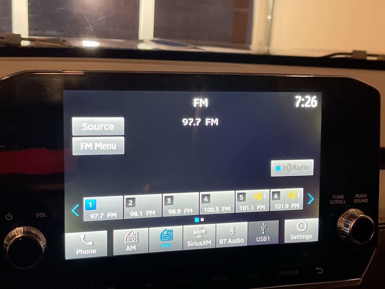 Thumbnail: 2023 Mitsubishi Outlander - 16