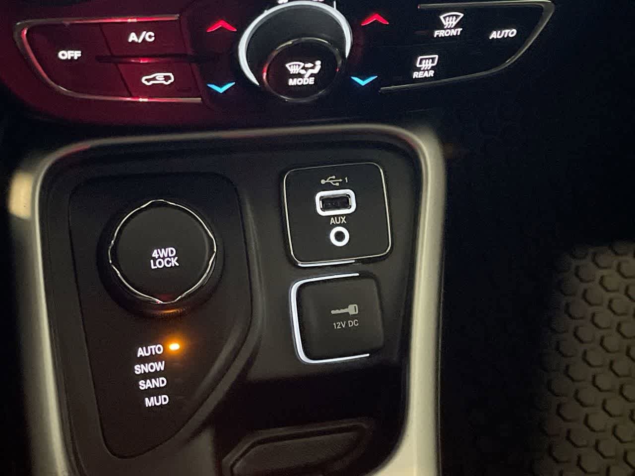 Thumbnail: 2021 Jeep Compass - 18