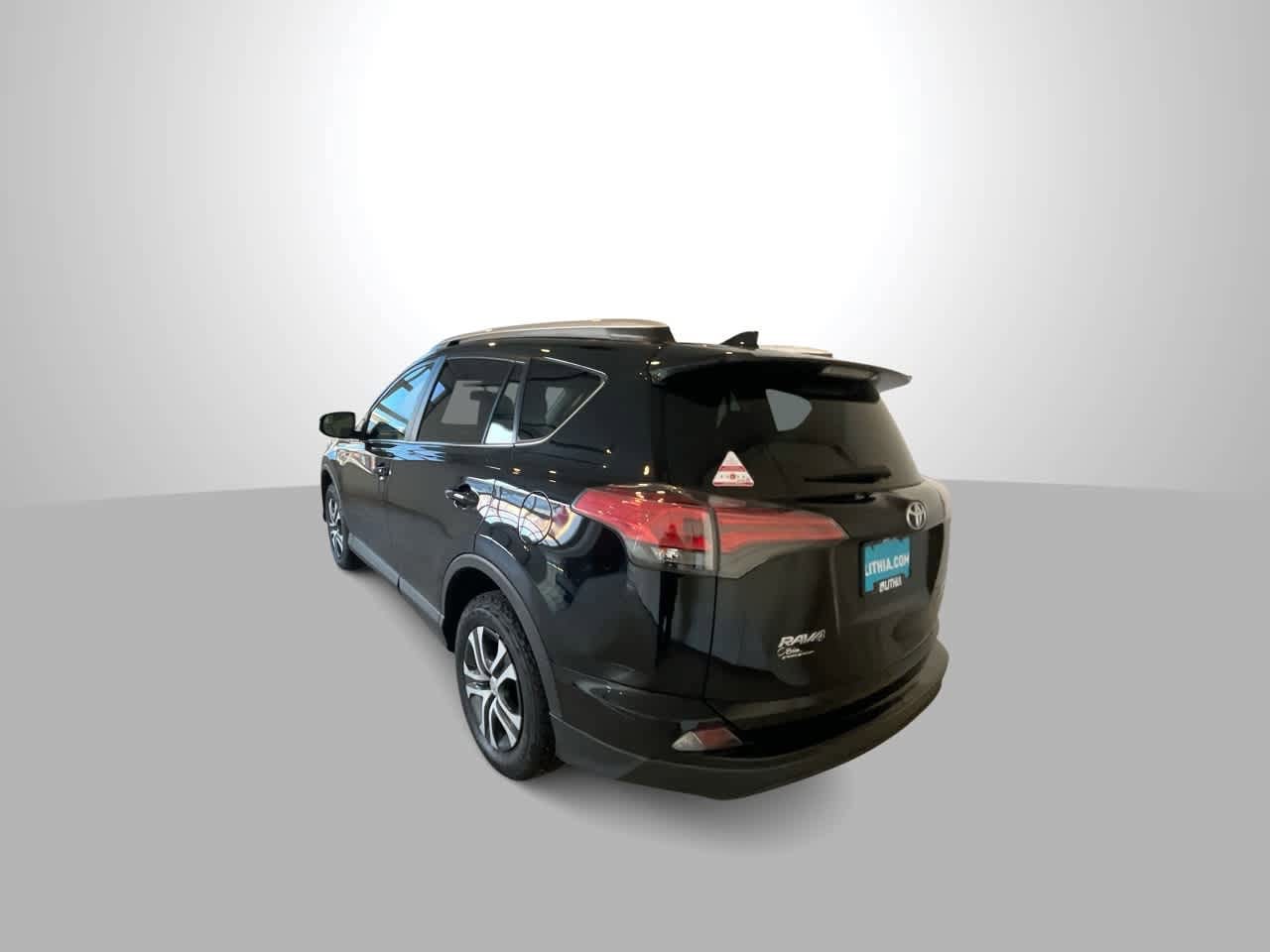 Thumbnail: 2016 Toyota RAV4 - 6