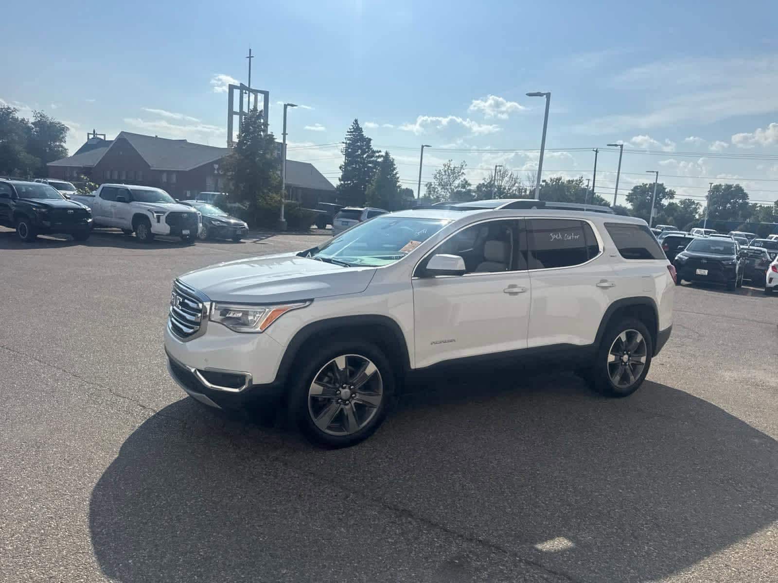 Thumbnail: 2017 GMC Acadia - 24