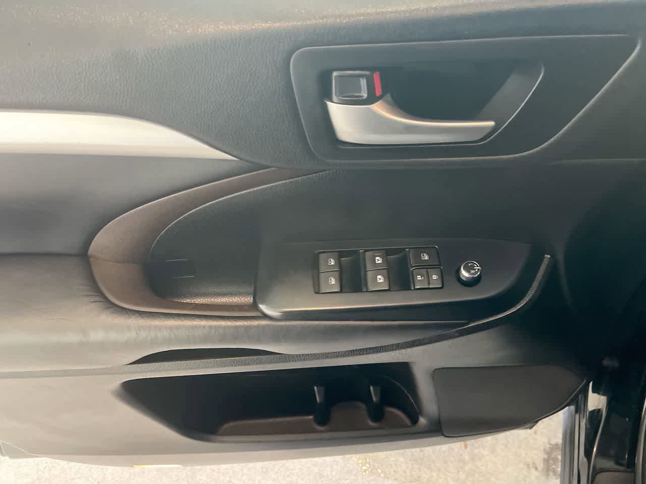 Thumbnail: 2018 Toyota Highlander - 13