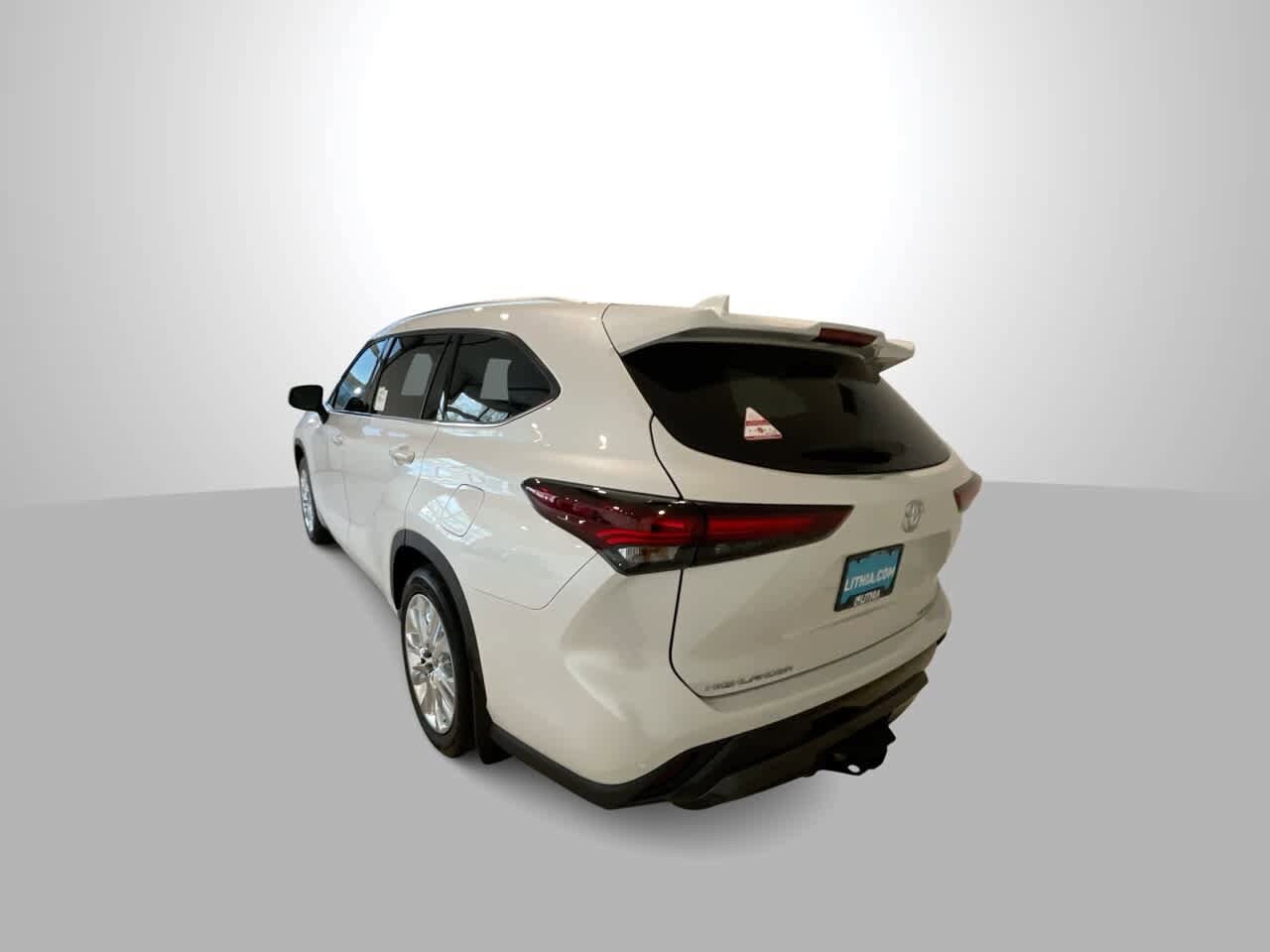 Thumbnail: 2026 Toyota Highlander - 6