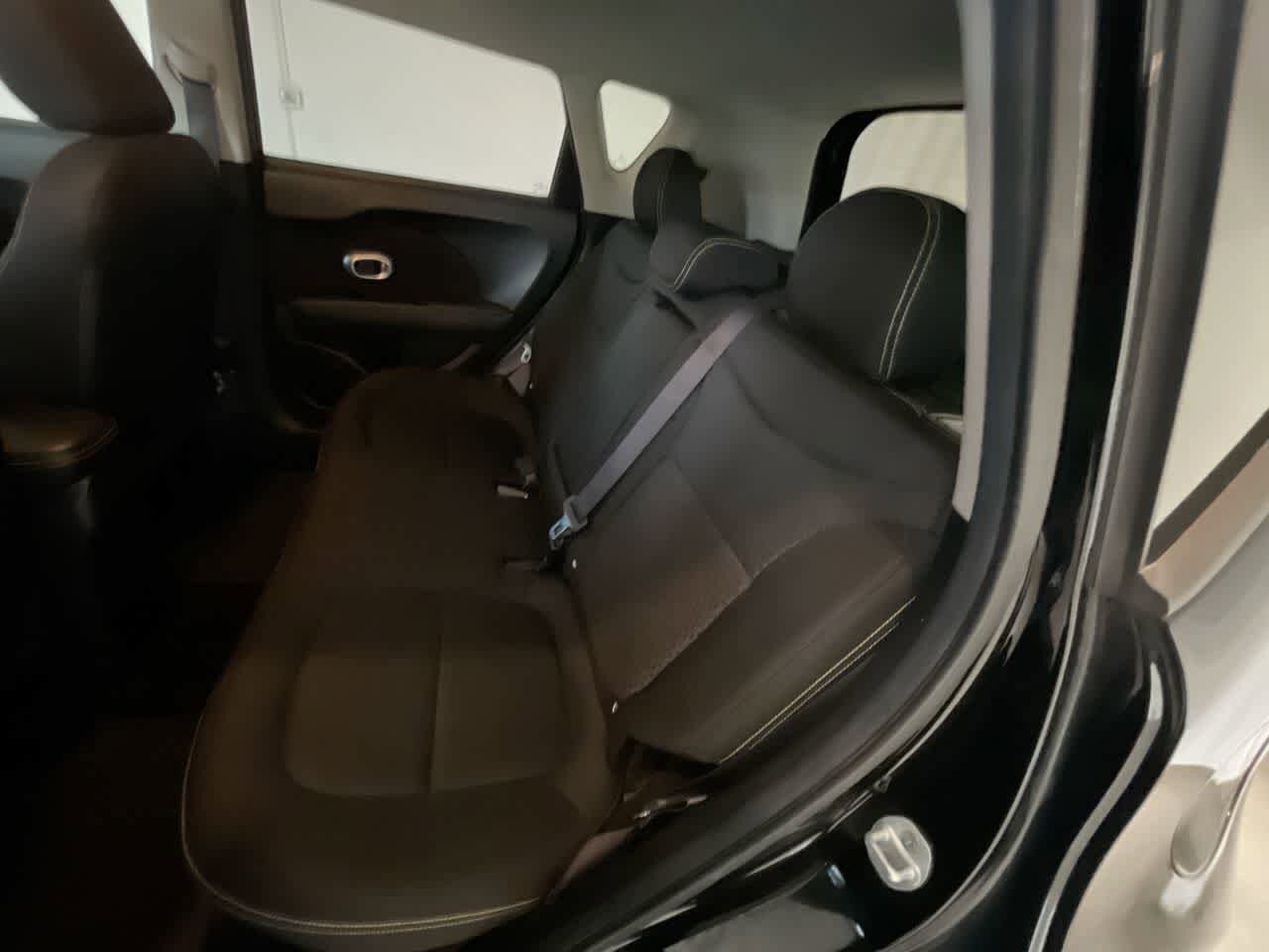 Thumbnail: 2016 Kia Soul - 21