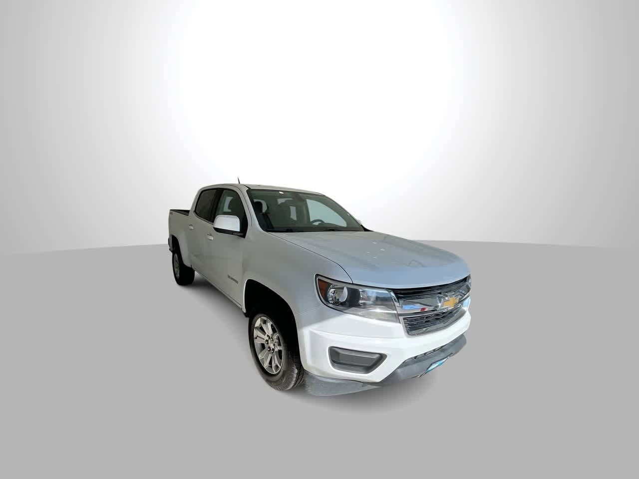 2020 Chevrolet Colorado LT photo 2
