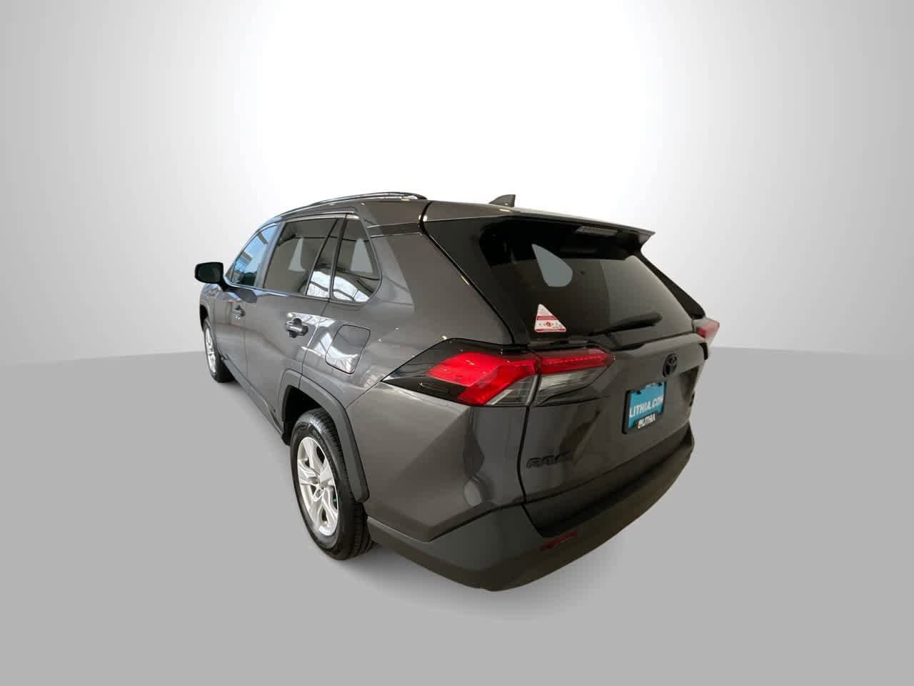 Thumbnail: 2020 Toyota RAV4 - 6