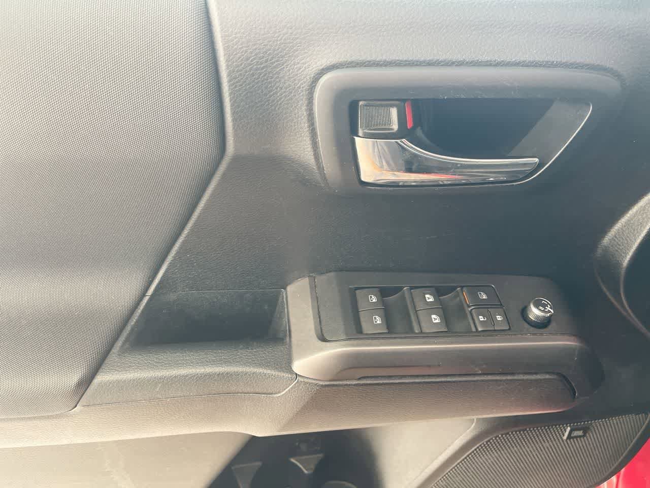 Thumbnail: 2017 Toyota Tacoma - 13