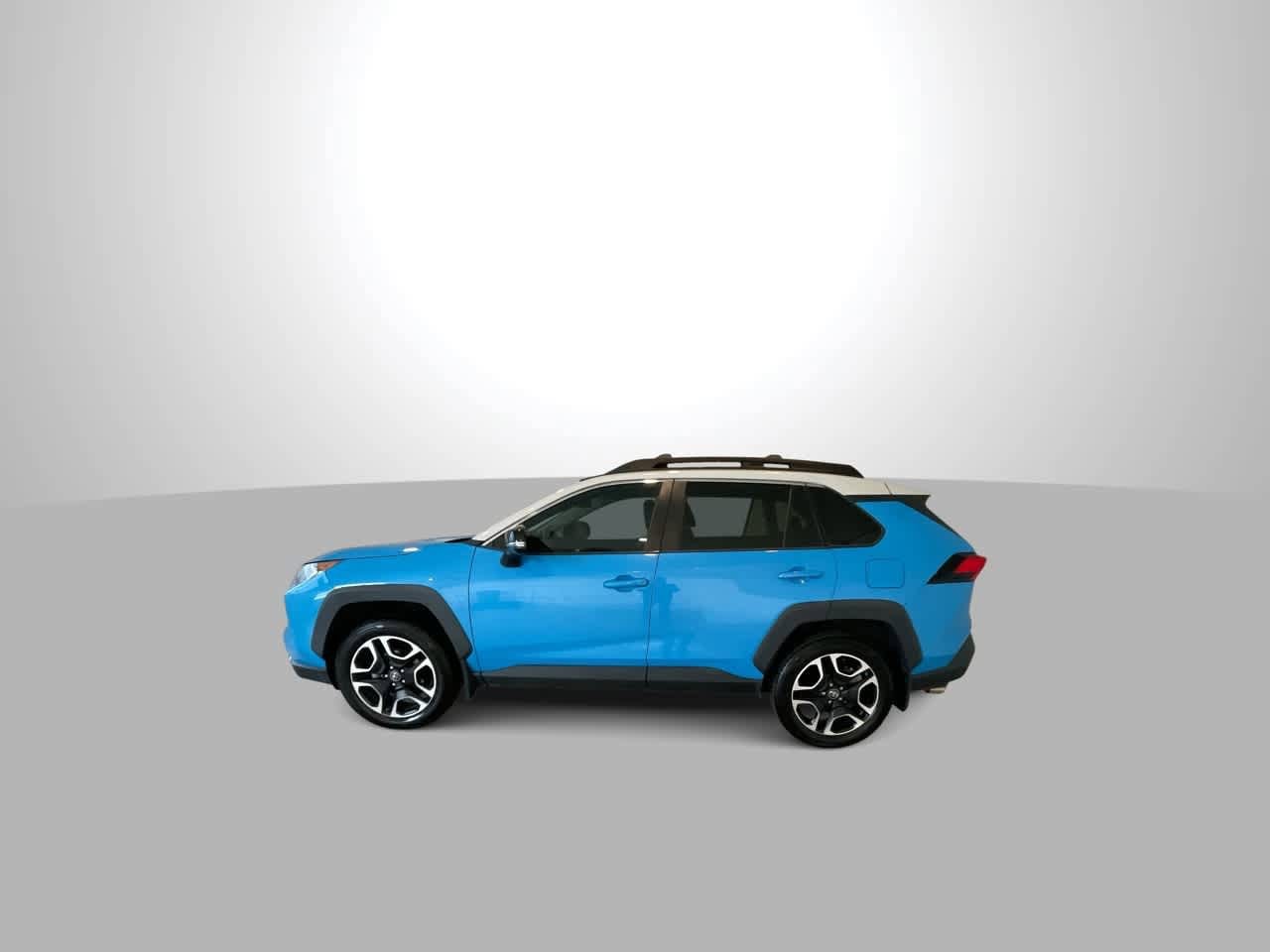 Thumbnail: 2019 Toyota RAV4 - 5