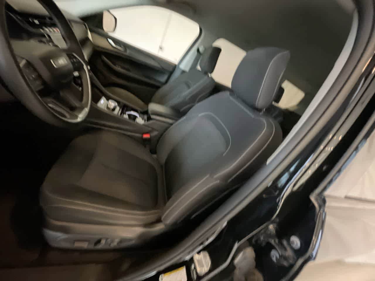 Thumbnail: 2023 Jeep Grand Cherokee L - 11