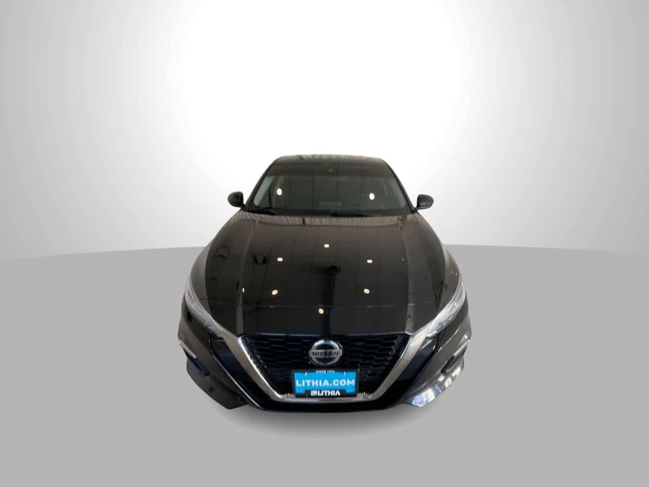 Thumbnail: 2022 Nissan Altima - 3