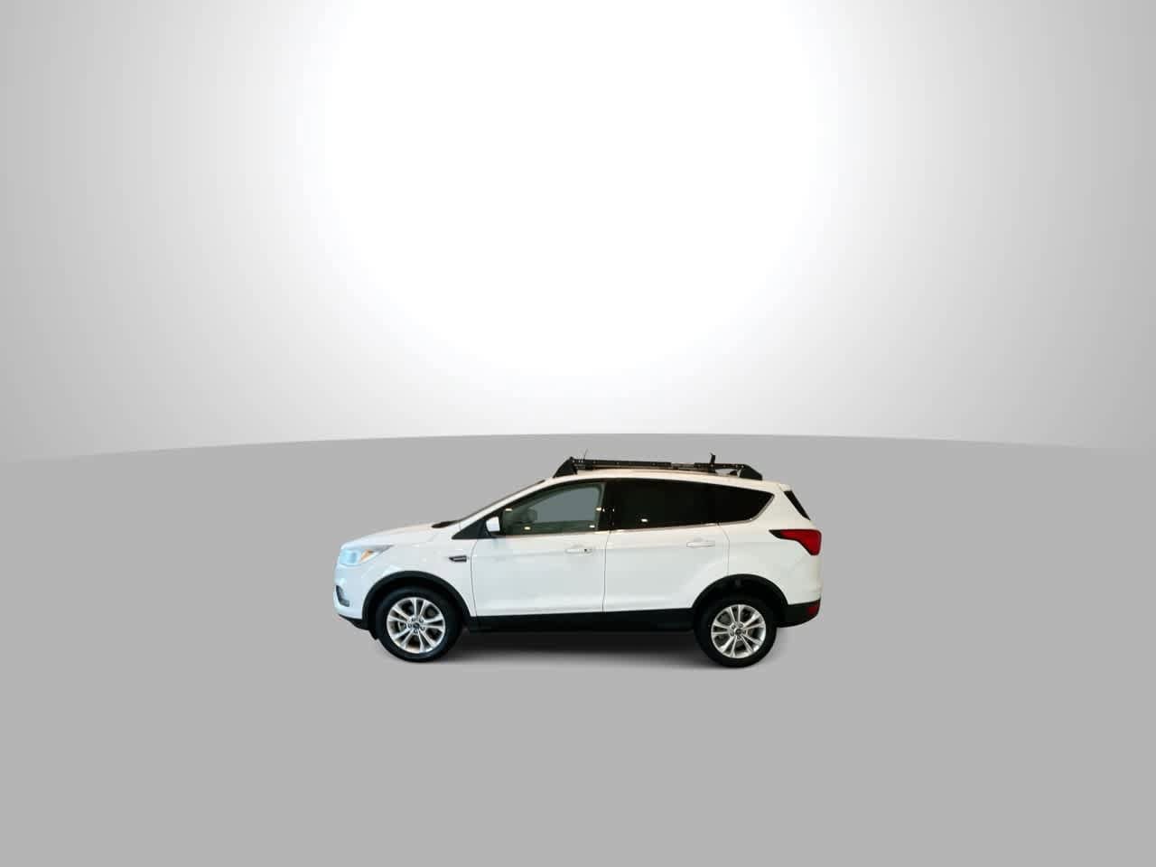 Thumbnail: 2019 Ford Escape - 5