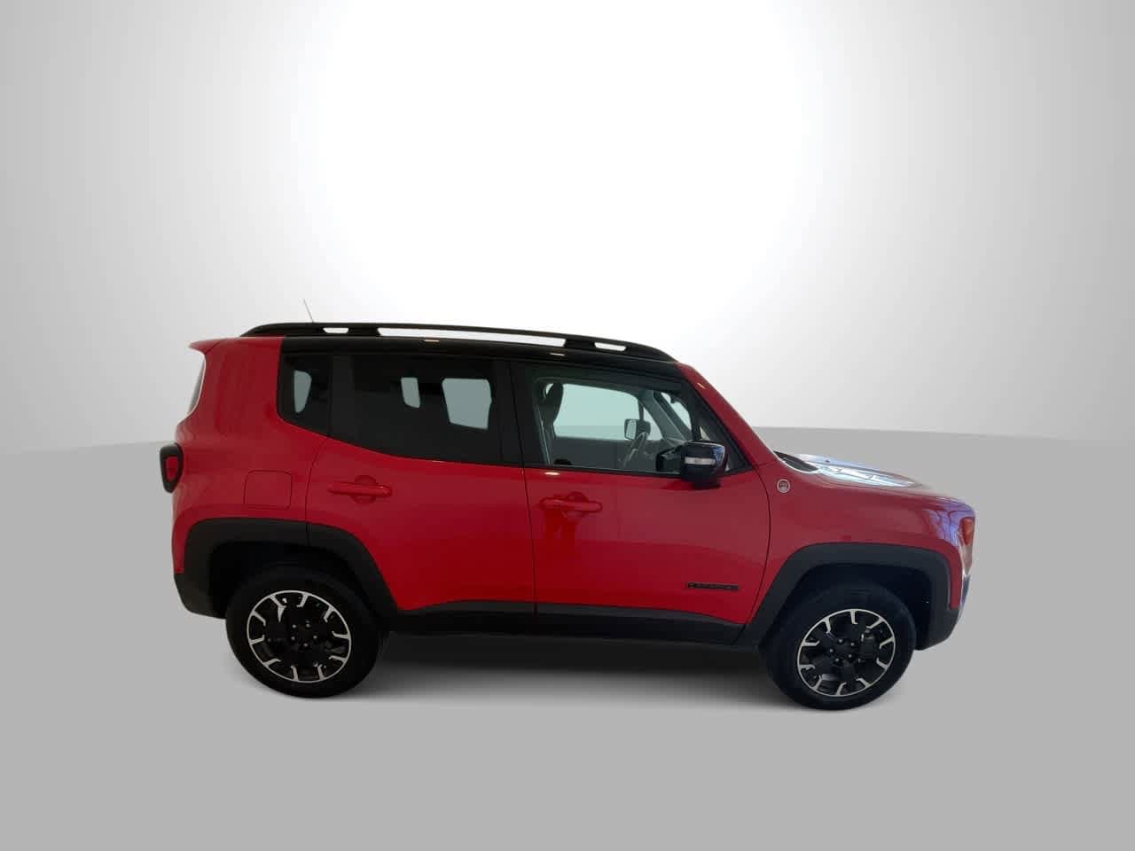 Thumbnail: 2023 Jeep Renegade - 9