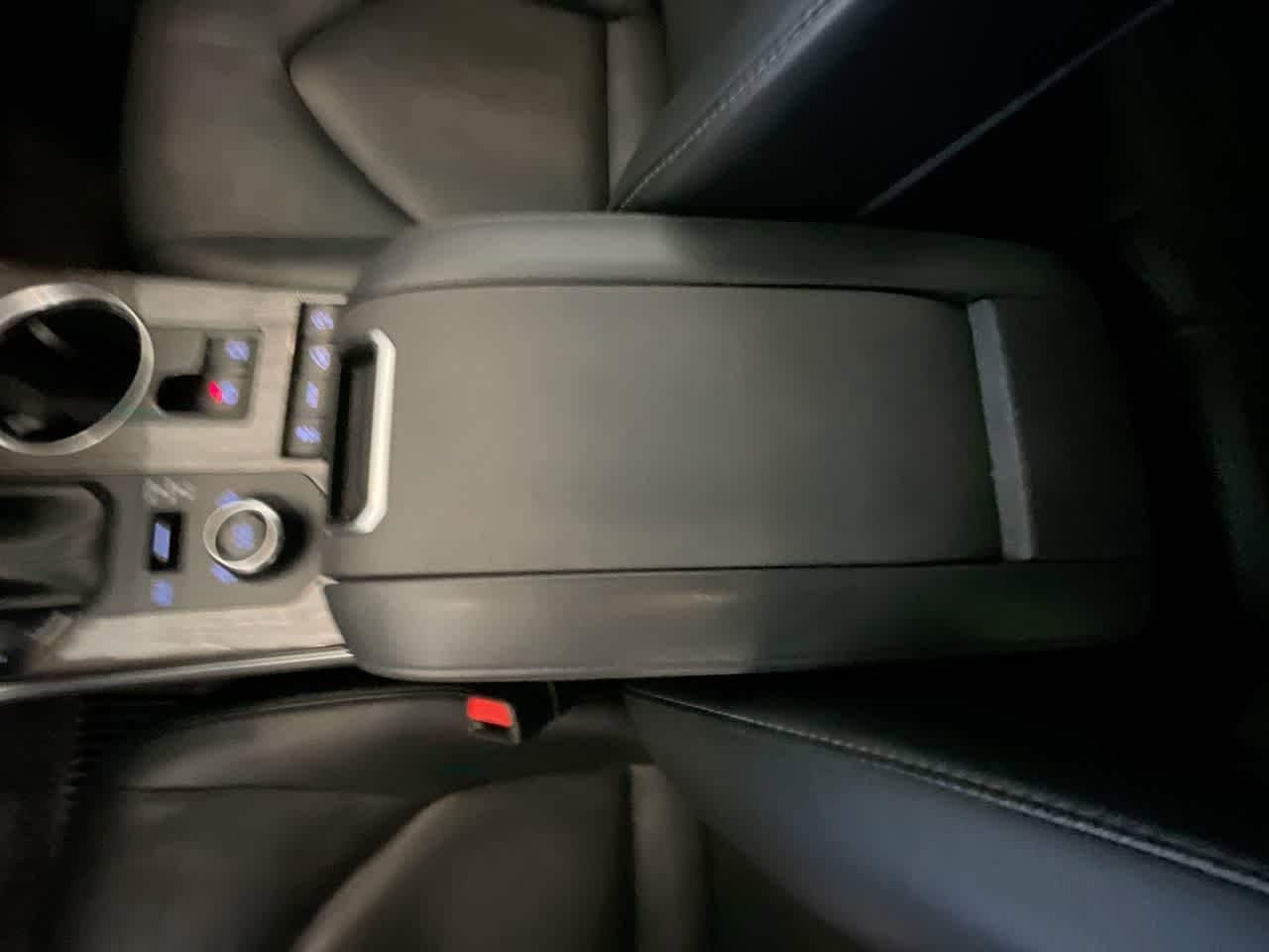 Thumbnail: 2021 Toyota Highlander - 21