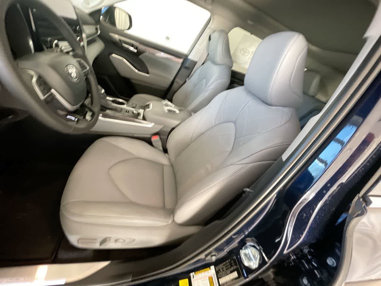 Thumbnail: 2026 Toyota Highlander - 11