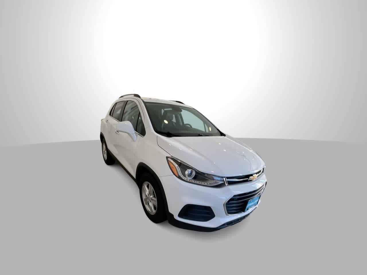 Thumbnail: 2018 Chevrolet Trax - 2