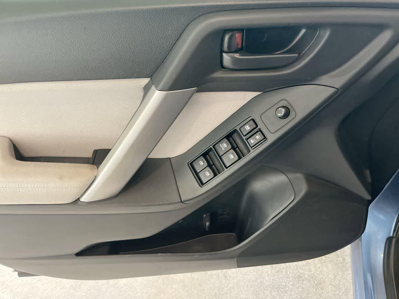 Thumbnail: 2015 Subaru Forester - 13