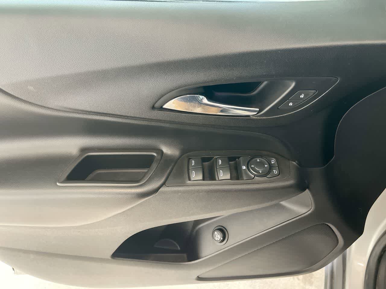 Thumbnail: 2020 Chevrolet Equinox - 13