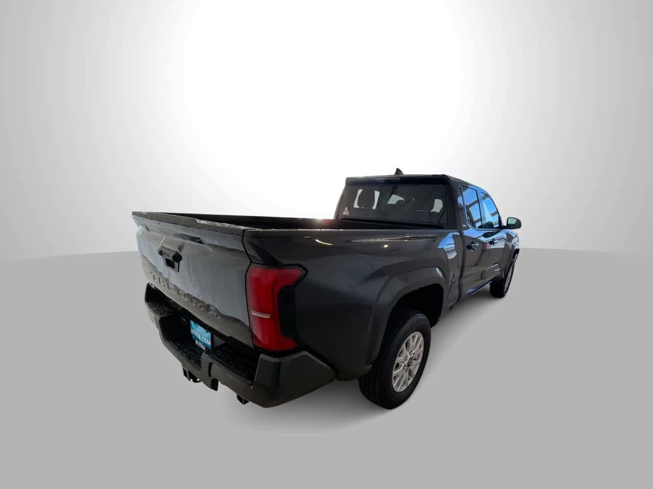 2026 Toyota Tacoma SR5 - Photo 8