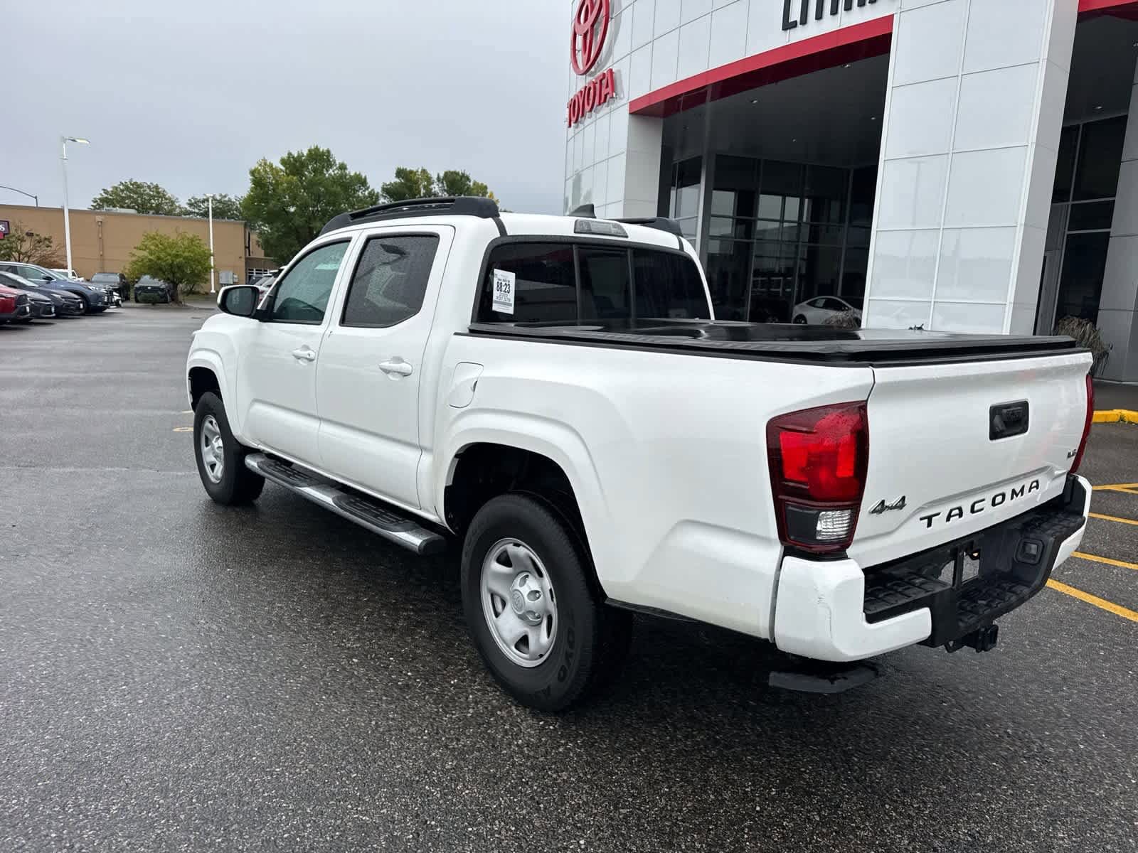 Thumbnail: 2022 Toyota Tacoma - 30