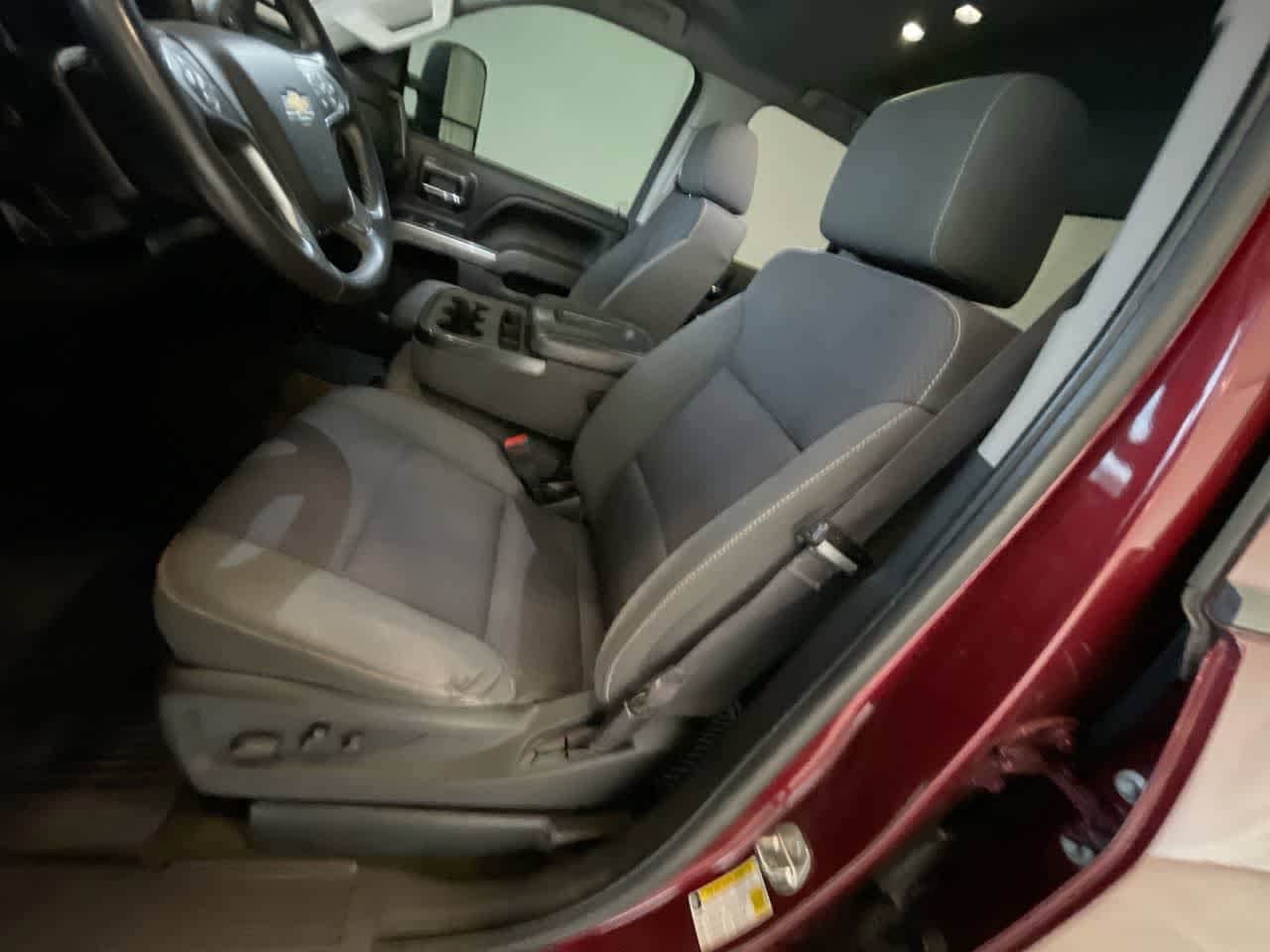 Thumbnail: 2016 Chevrolet Silverado 2500 - 11