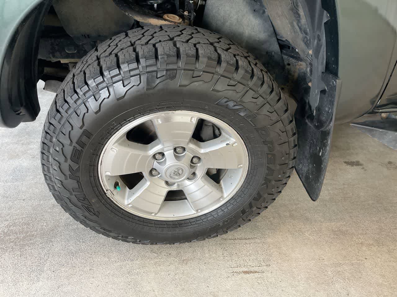 Thumbnail: 2011 Toyota Tacoma - 10