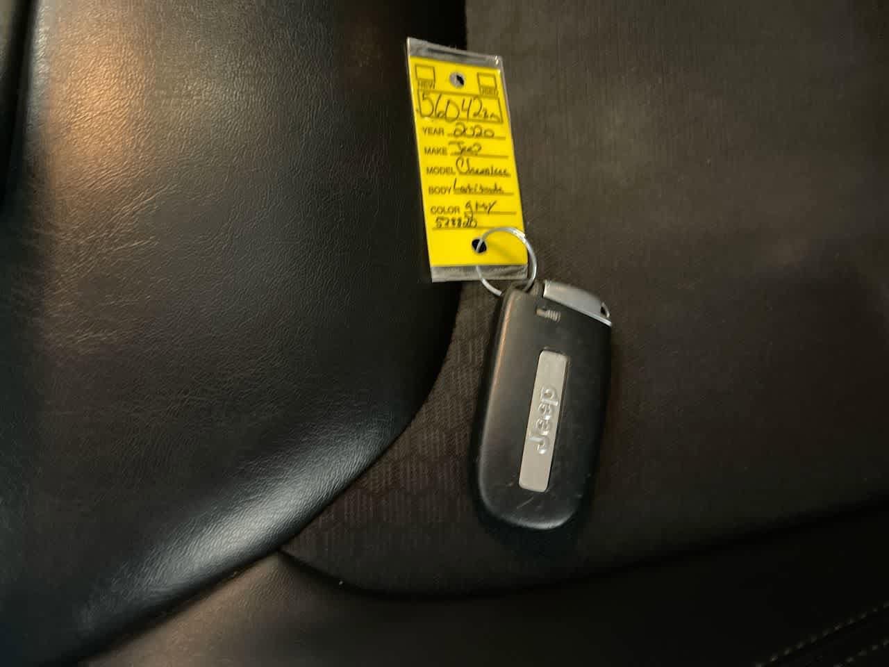 Thumbnail: 2020 Jeep Cherokee - 27