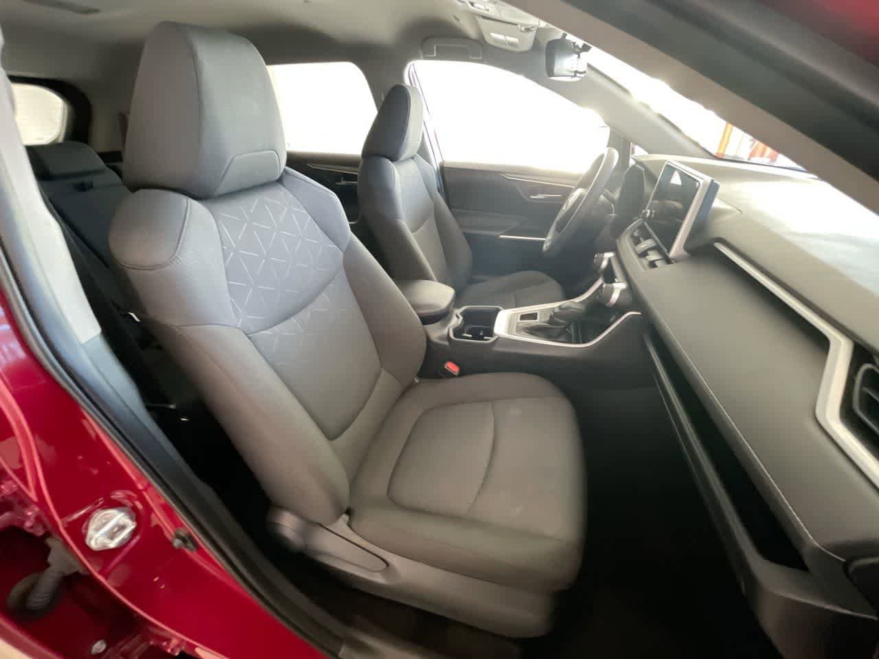 Thumbnail: 2025 Toyota RAV4 - 24