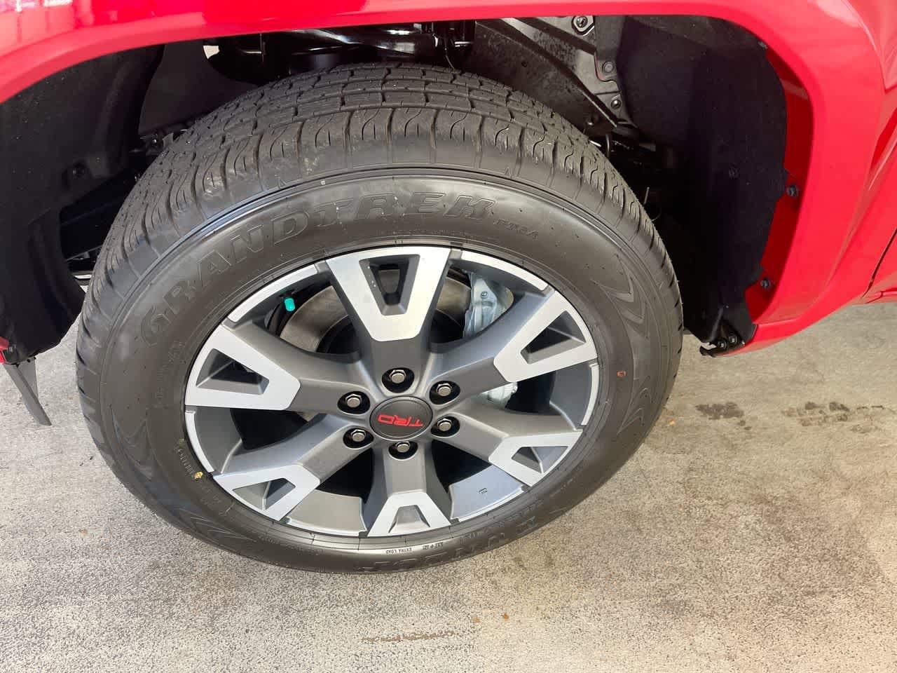 Thumbnail: 2025 Toyota 4Runner - 10