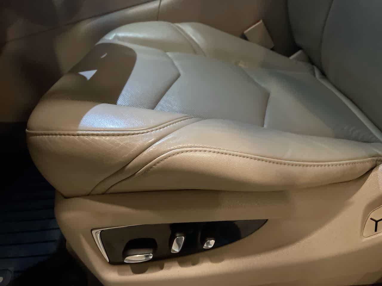 Thumbnail: 2015 Cadillac Escalade - 12