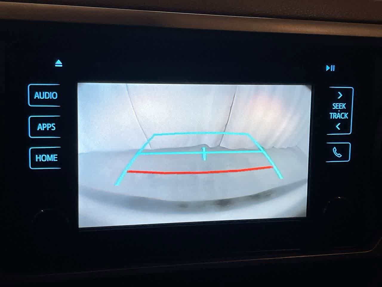 Thumbnail: 2018 Toyota Tacoma - 17