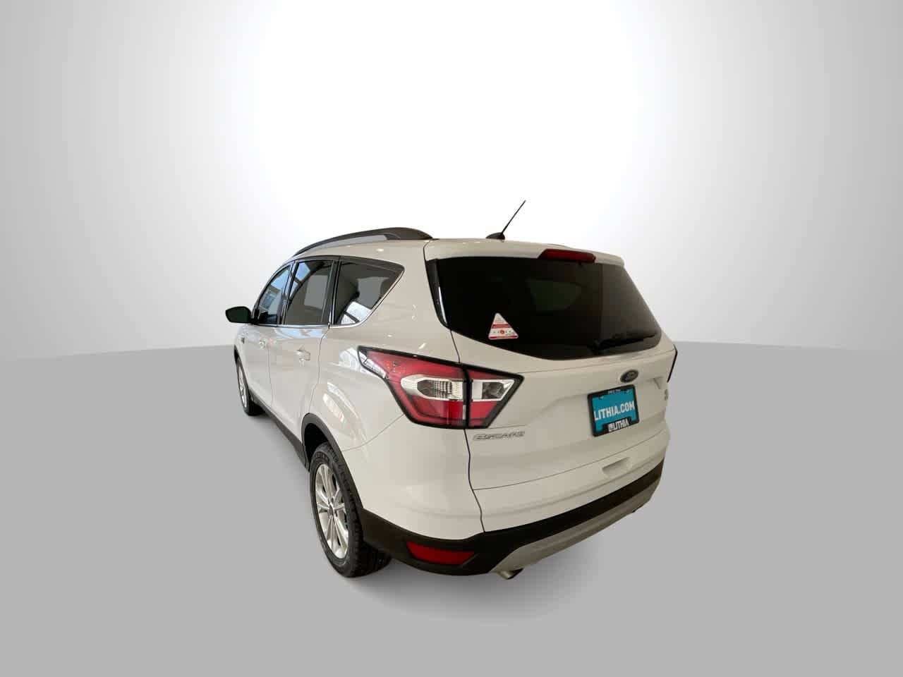 Thumbnail: 2017 Ford Escape - 6